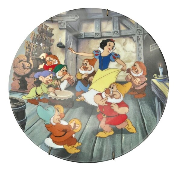 Disney Knowles China Plate #19396F The Dance of Snow White and the Seven Dwarfs - Picture 1 of 8